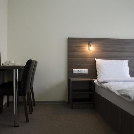 Hotel M9 Tbiliszi Kültér fotó