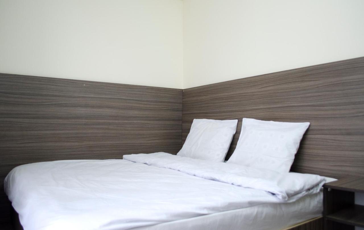 Hotel M9 Tbiliszi Kültér fotó